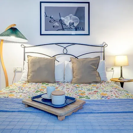 Apartment Velero Attic By Hello Homes Sitges