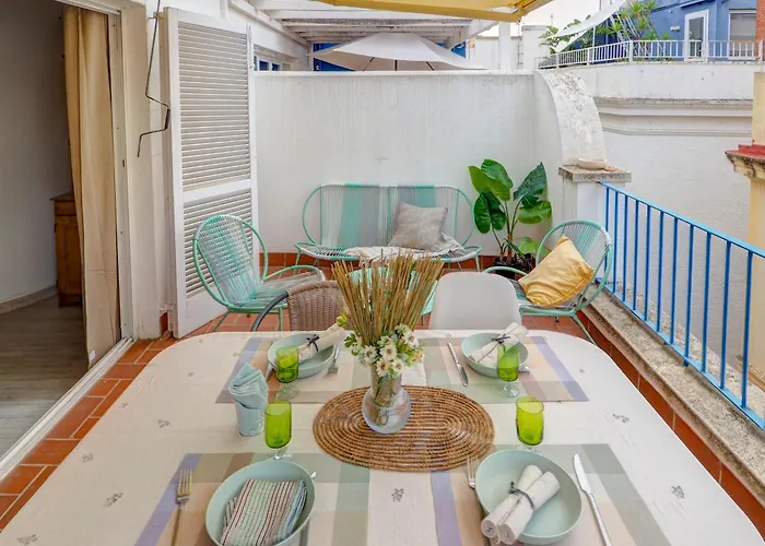 Velero Attic By Hello Homes * Sitges