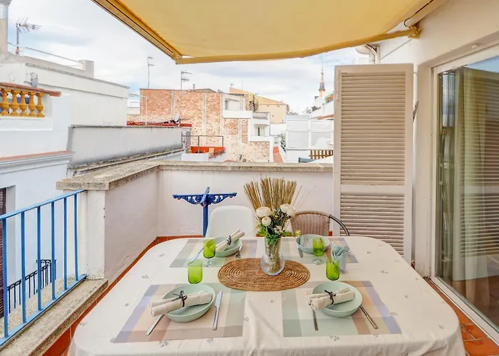 Velero Attic By Hello Homes *